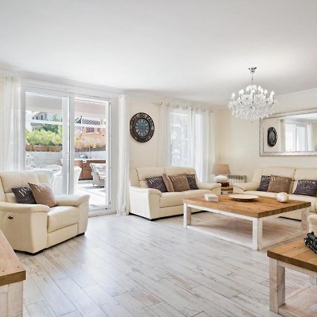 Sitges Spaces Mediterranean Apartments 5 Bedrooms, 4 Bathrooms, 75M2 Terrace, Centre Sitges- Sleeps 11 Exterior foto